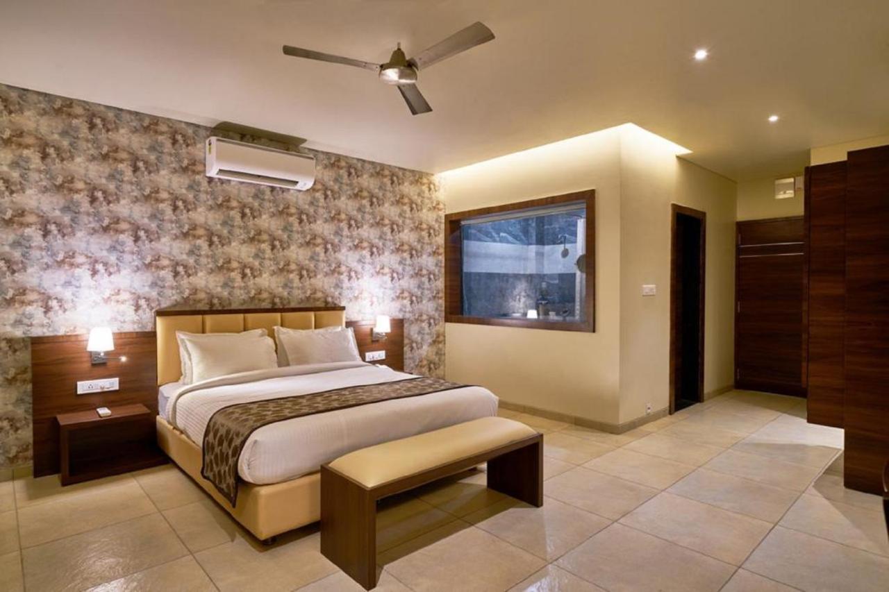 Hotel Shlok Kolhapur Exterior photo